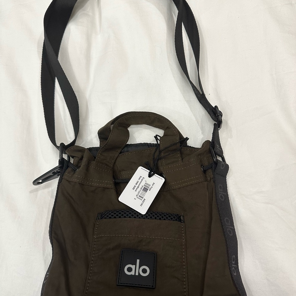 ALO Yoga Brown Crossbody Bucket Bag with Structured Design